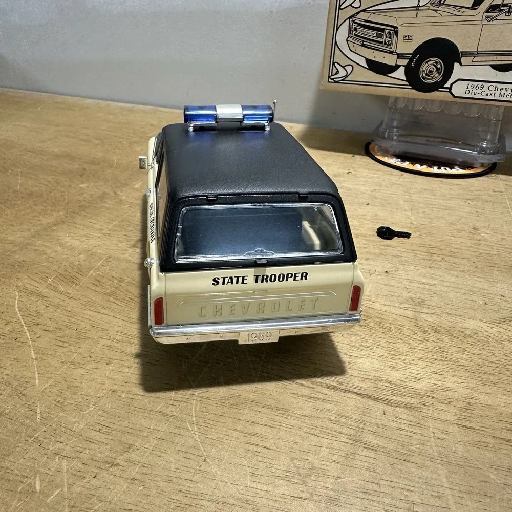 Ertl 1969 Chevy Blazer Bank Tennessee State Trooper 1:25 Diecast 1997 w/‎ Box
